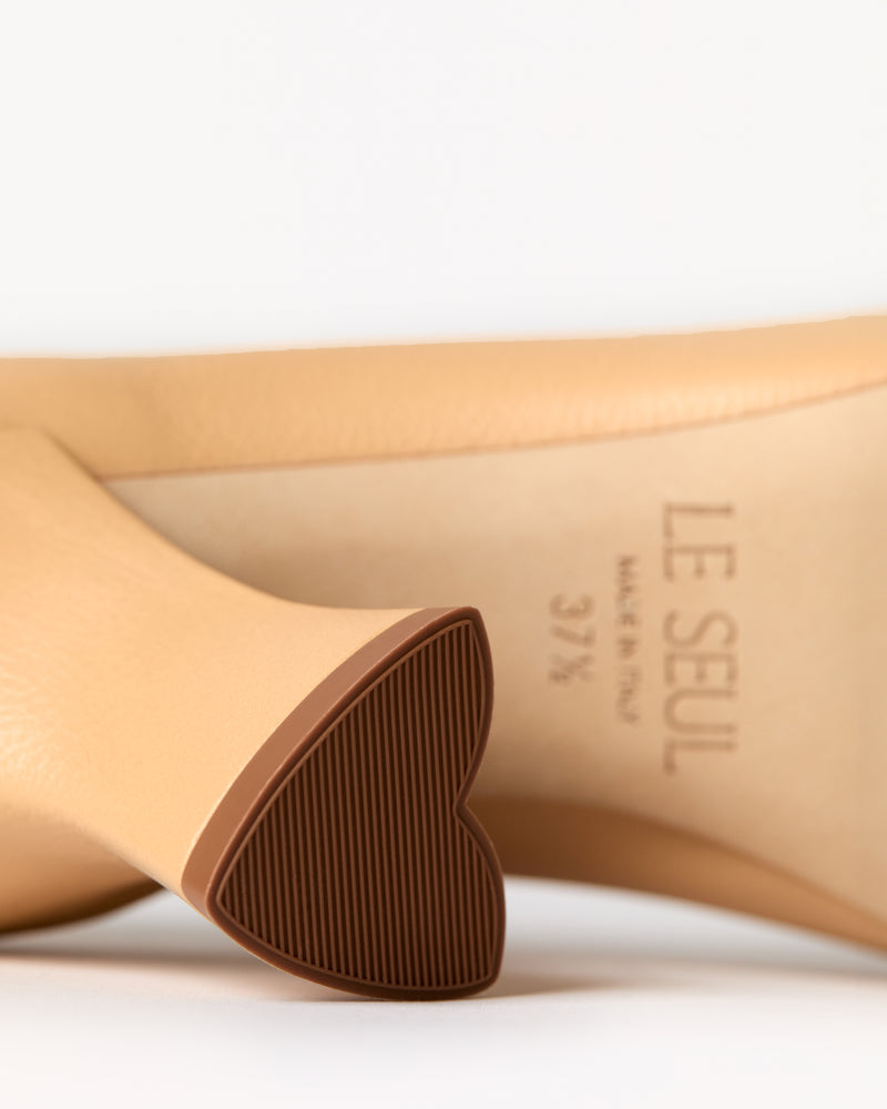 Translation missing: en.Camellia Pump