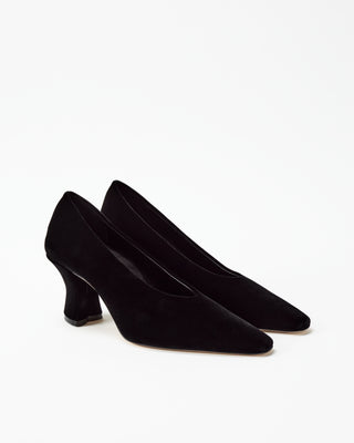 Camellia Pump