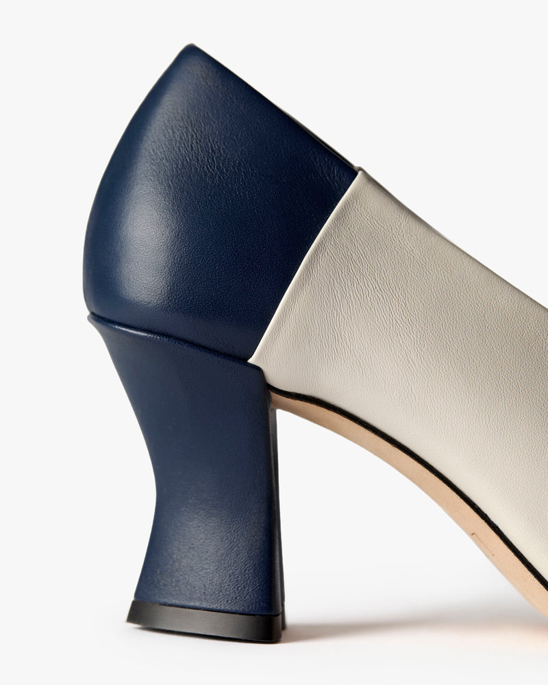 Translation missing: en.Camellia Pump Two-Toned