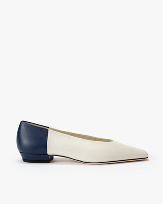 Camellia Flat Two-Toned