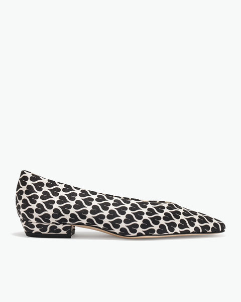 Camellia Flat